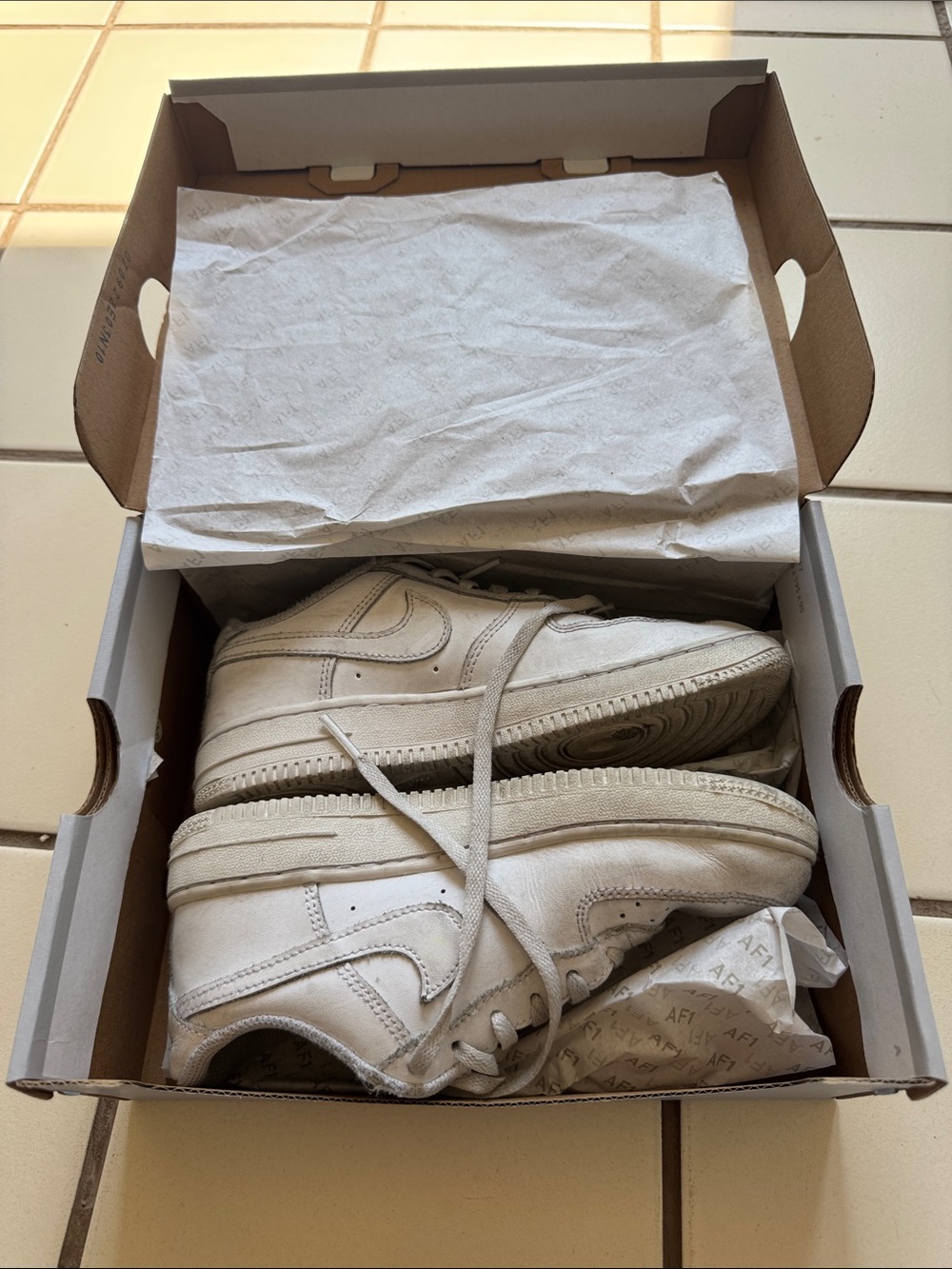 Nike Force 1 LE
Little Kids' Shoes Sneakers